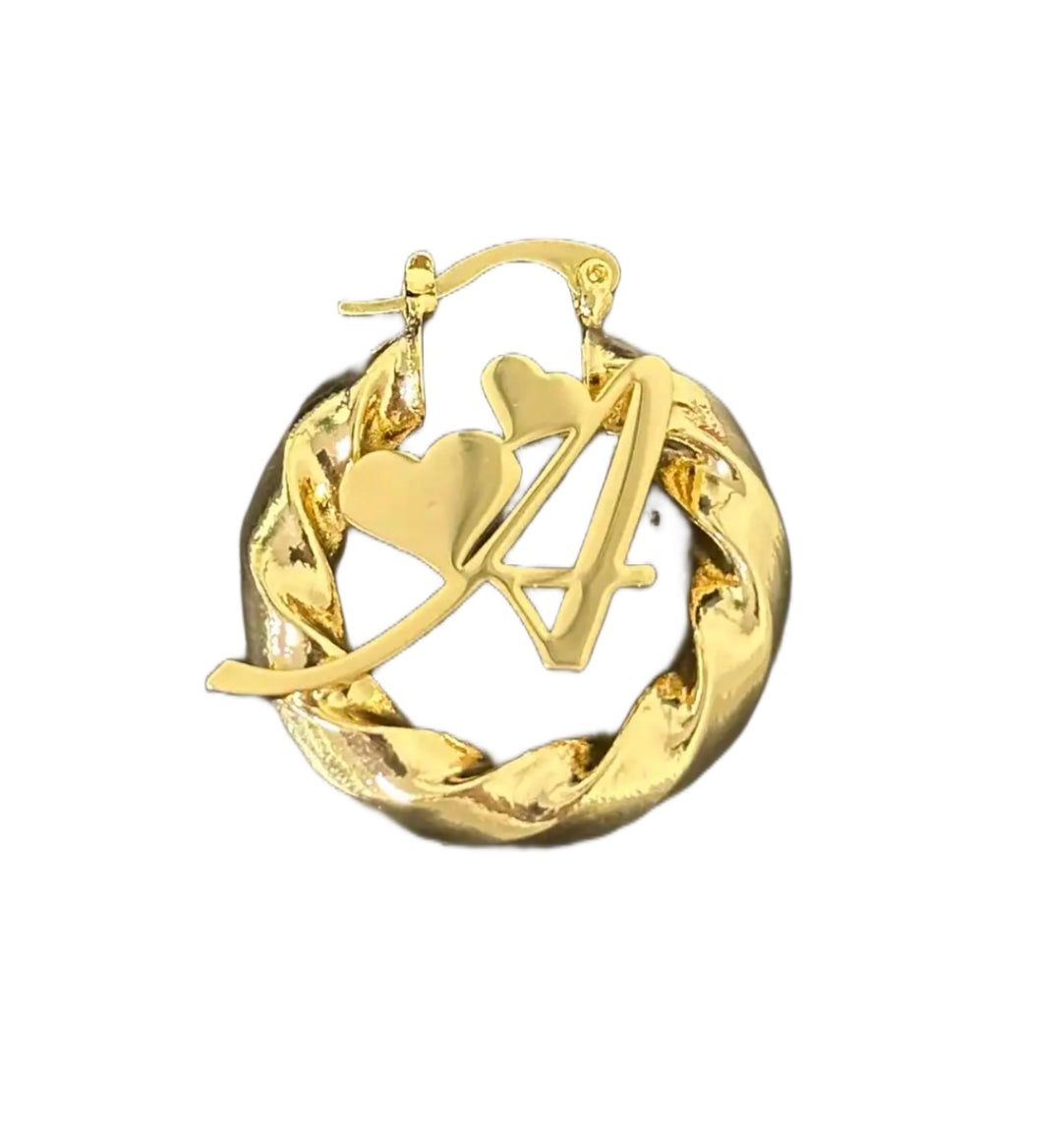 TWIST HOOP INITIAL